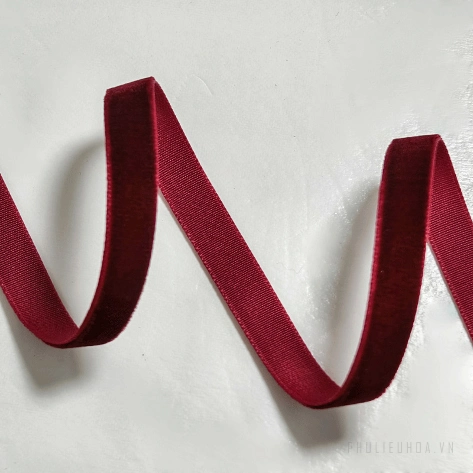 Ruy băng nhung đỏ mịn một mặt nhiều bản cuộn 5yard  ảnh 9
