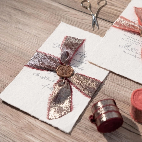 Cuộn ruy băng vải lụa phủ nhũ bạc đồng xé tua viền 4cm x 5yard (1 cuộn) ảnh 12