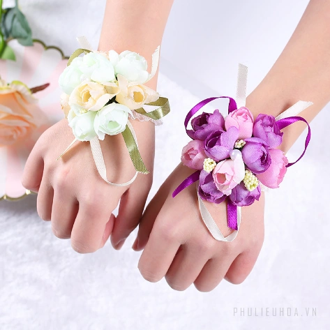 Vòng tay hoa cô dâu, phù dâu ngày cưới ảnh 12