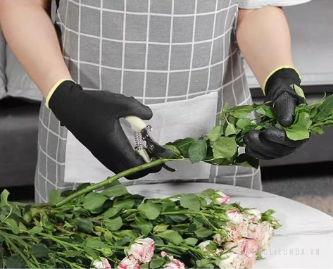 Bộ công cụ hỗ trợ sơ chế hoa, tuốt gai, lá hoa hồng
ảnh 3